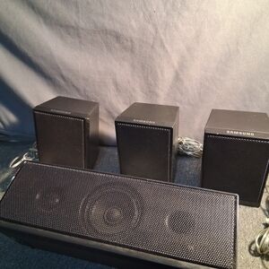 Samsung Black Surround Sound Speaker Set